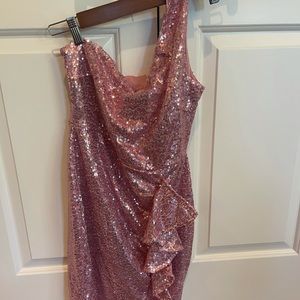 Sparkly pink cocktail dress. Never worn brand new.